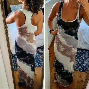 Maxi dress to highlight curves